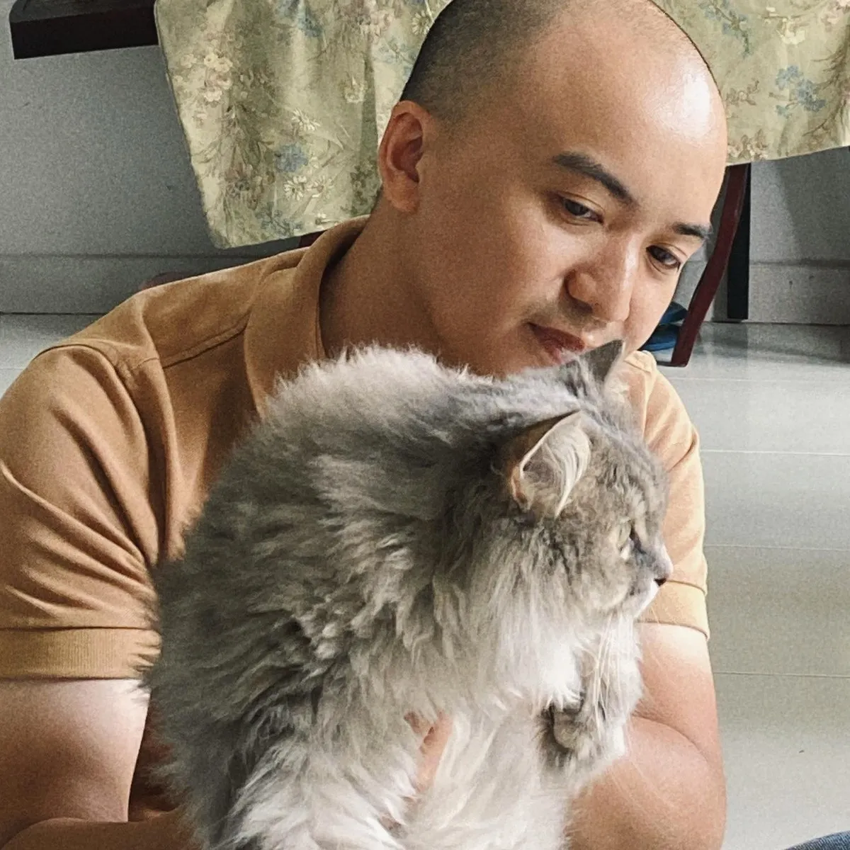 Ảnh chân dung Nguyễn Trung Hưng